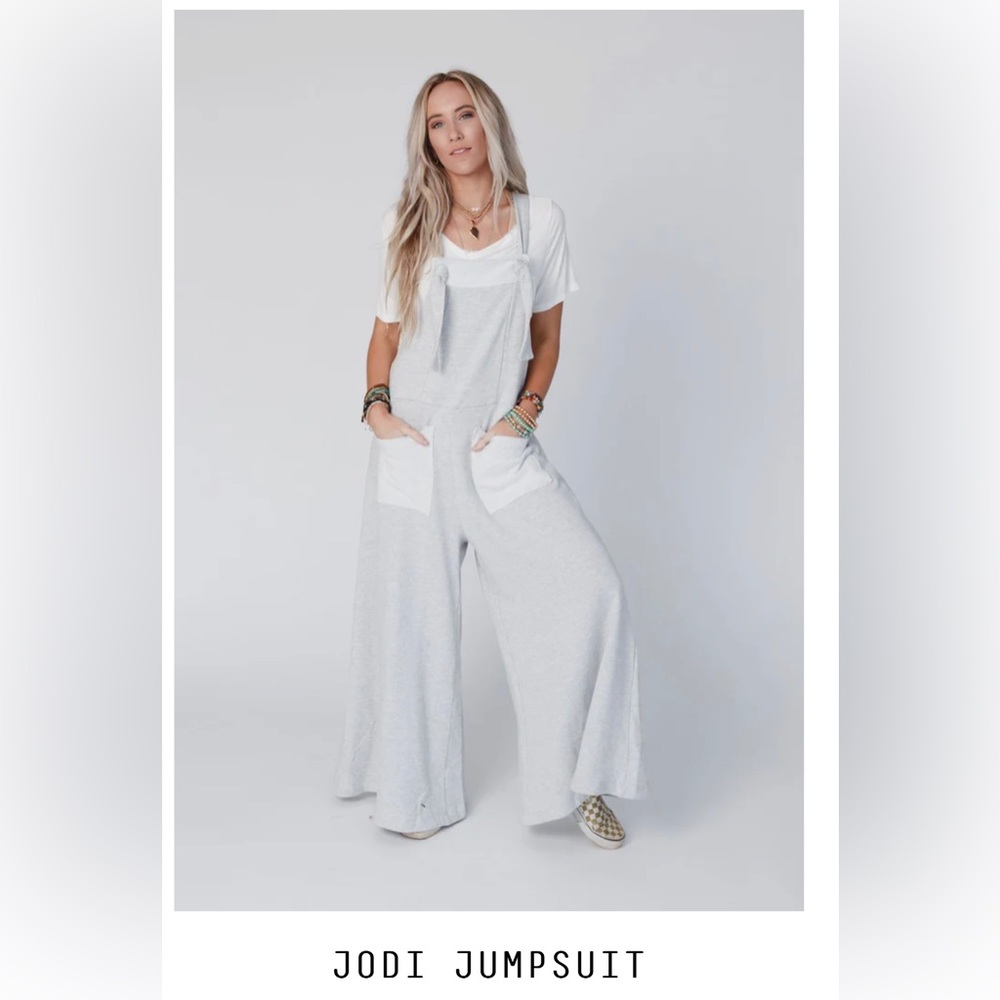 Jodi jumper from Three Bird Nest. Brand new! So cozy and flattering